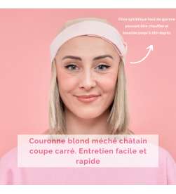 COFFRET D'ESSENTIELS COURONNE DE CHEVEUX CARRÉ BLOND MECHE + BONNET TOUTAN ROSE + EVENTAIL