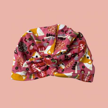 Bonnet enfant à petit noeud rose motif renard