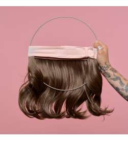 Couronne de cheveux mi-longue wavy Lily Rose - blond foncé doré