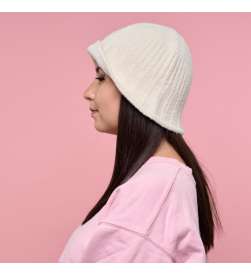 Chapeau cloche tout doux écru