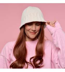 Chapeau cloche tout doux écru