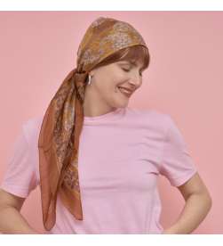 Pack carré de soie fleuri marron et orange avec bonnet simple thermorégulant