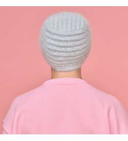 Bonnet gris clair en angora